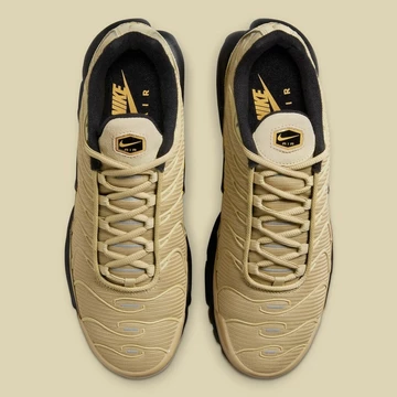 Air Max Plus University Gold
