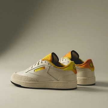 Reebok Smiley Club C 85 Gold