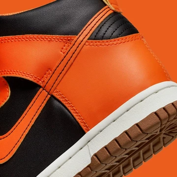 Dunk High Safety Orange