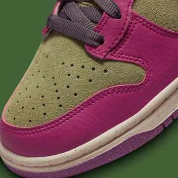 Dunk High Dynamic Berry