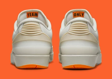 Shelflife Jordan 2 Low Sail