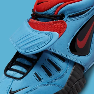 Although AMBUSH hasn’t released the two Nike Air Adjust Force pairs it unveiled in late April, the Japanese imprint has teased the retro Nike Basketball proposition in two more styles: blue and orange. Construction across the newly-surfaced pairs follows that of the much more understated white and black options that are set to drop on August 19th. By contrast, Yoon Ahn and VERBAL’s next joint-efforts with the Swoosh indulge in eye-catching shades of blue and red, and orange and red. The upcoming pairs are complete with straight-from-1996 D.N.A. (removable Air strap included), but are heavily co-branded as to drive the point home that the next low-top silhouettes are courtesy of AMBUSH.