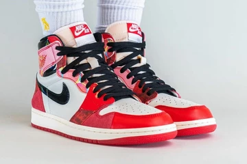 Nike Air Jordan 1 High Spiderman