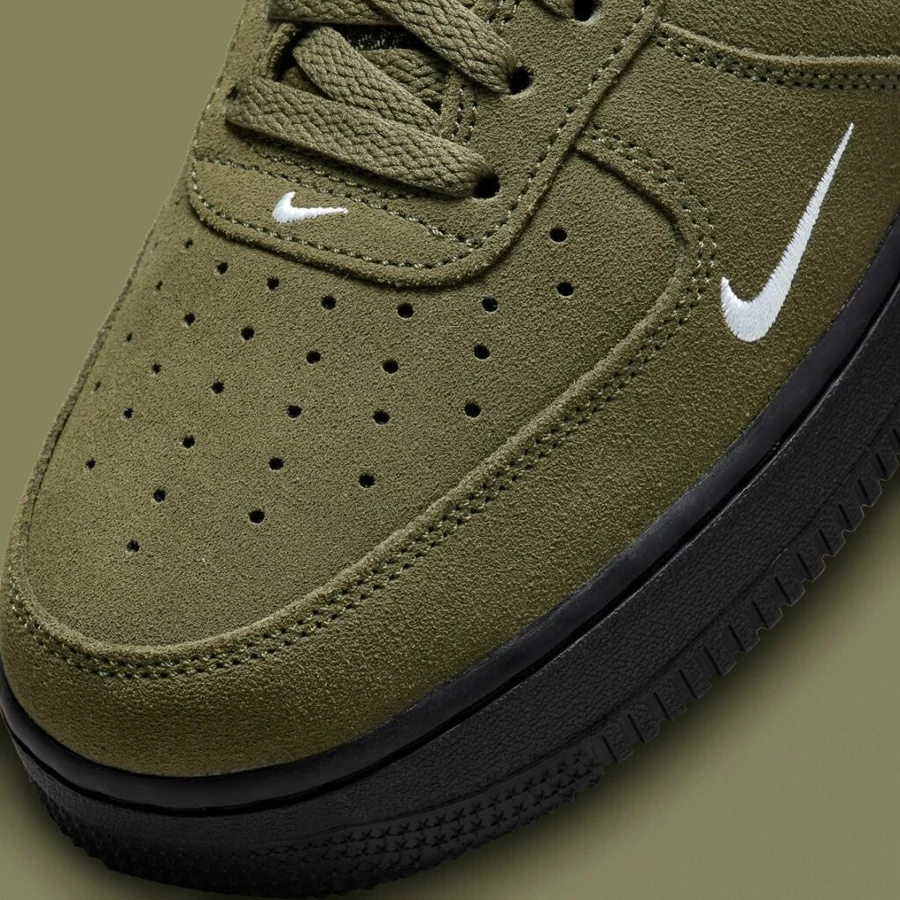 Air Force LV8 Cargo Khaki DZ4514-300 Dead Stock