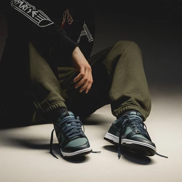 Dunk Low Armory Navy