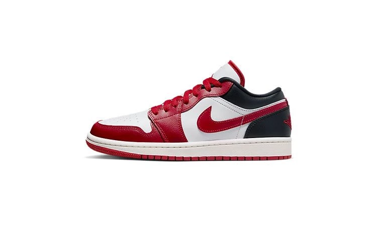 Jordan 1 Low Reverse Black Toe