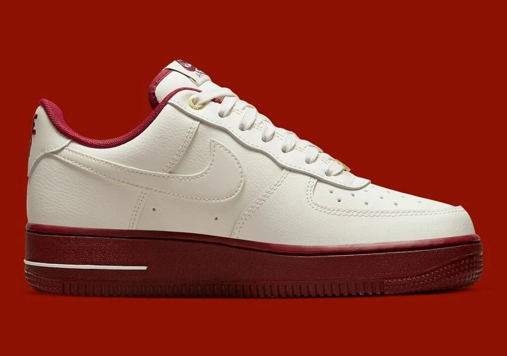 Air Force 1 40th Anniversary Team Red DQ7664-100 | Dead Stock
