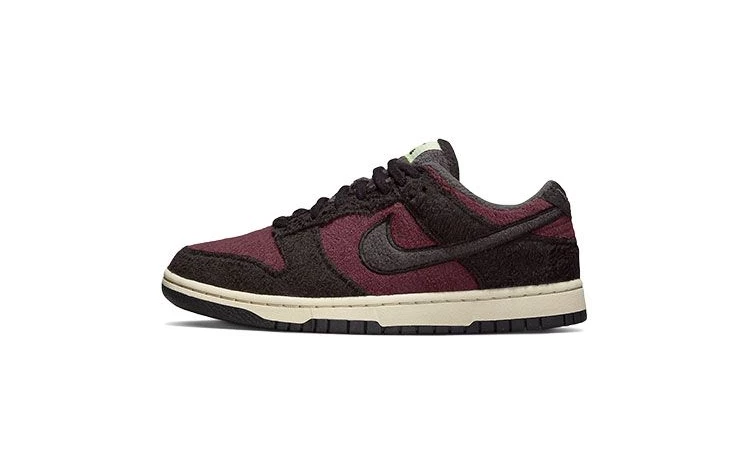 Dunk Low Fleece Burgundy Crush