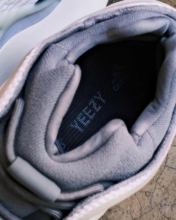 Yeezy 700 V3 Fade Salt