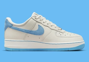 Air Force 1 LXX University Blue
