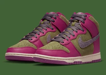 Dunk High Dynamic Berry