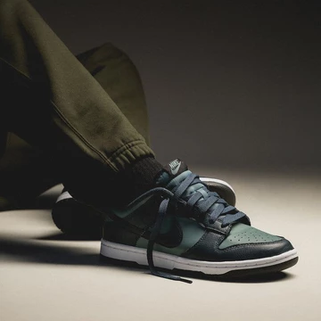 Dunk Low Armory Navy