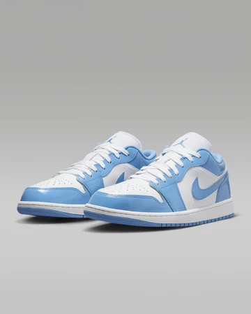 Jordan 1 Low Legend Blue schräg frontal