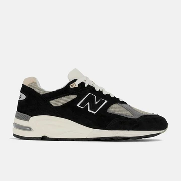 New Balance 990v2 Black