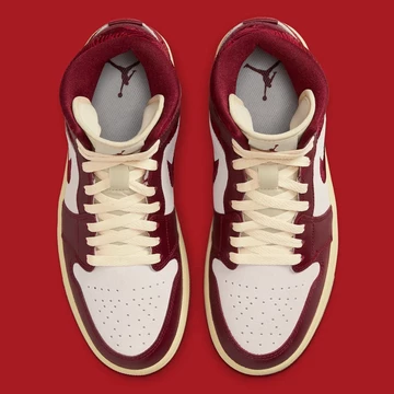 Nike Air Jordan 1 Mid Tiki Leaf