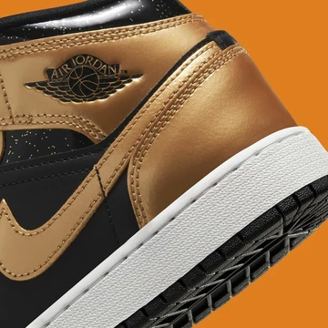 Jordan 1 Mid Metallic Gold