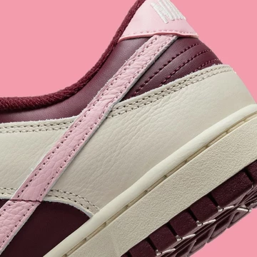 Dunk Low Valentines Day