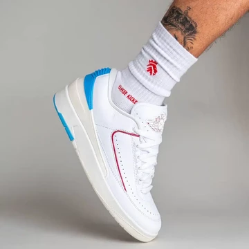 Air Jordan 2 Low UNC to Chicago - erste Bilder