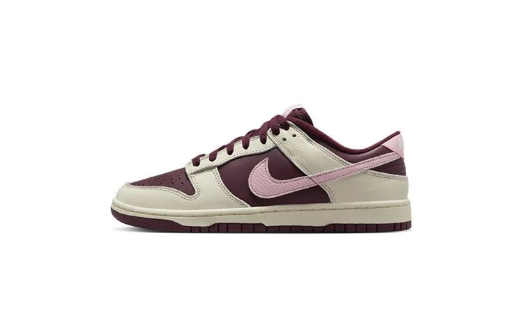 Dunk Low Valentines Day