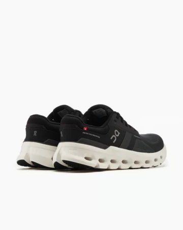 On Running Cloudrunner 2 Eclipse Paar von hinten