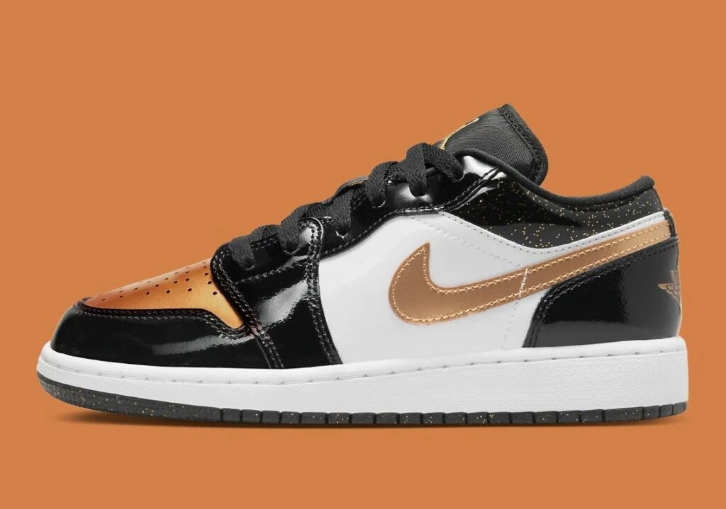 Jordan 1 Low Golden Toe DR6970-071 | Dead Stock