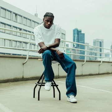 New Balance 550 Blue Groove - on feet