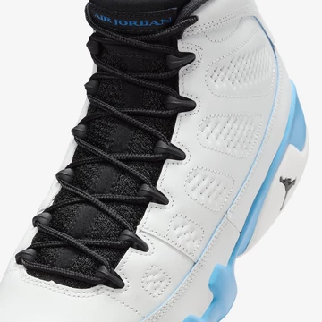 Jordan 9 Powder Blue Detail Mittelfußbereich