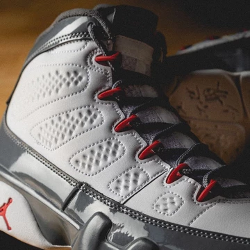 Jordan 9 Fire Red