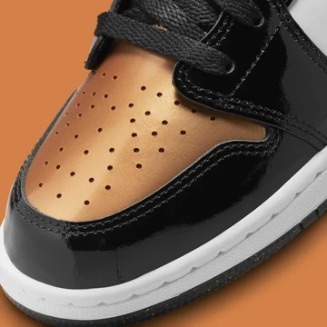 Jordan 1 Low Golden Toe