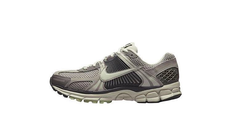 Nike Vomero 5 Cobblestone