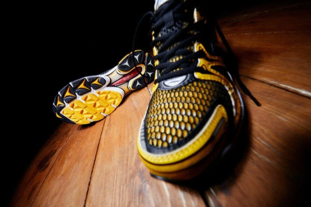 Saucony Progrid Triumph 4 Lemon Chrome S70704-1 | Dead Stock display picture 3