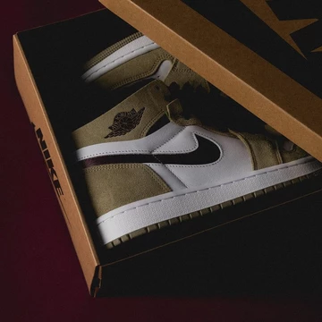 Jordan 1 Mid Zoom CMFT Neutral Olive