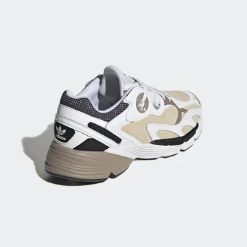 adidas Astir Chalky Brown