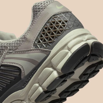 Nike Vomero 5 Cobblestone