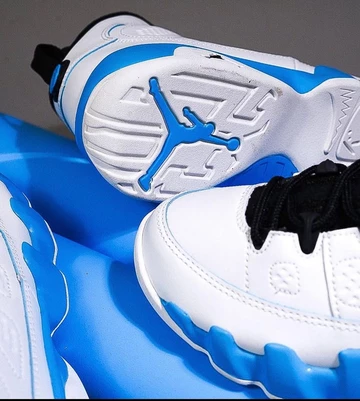 Jordan 9 Powder Blue Lookbook Detail Ferse und Toebox
