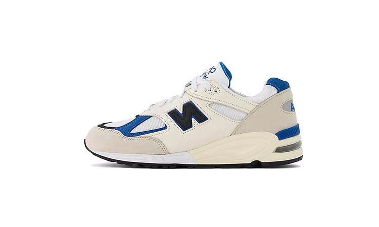 New Balance 990v2 White Blue