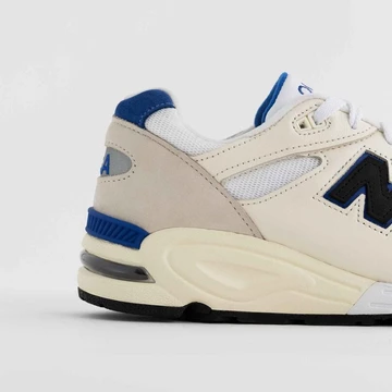 New Balance 990v2 White Blue