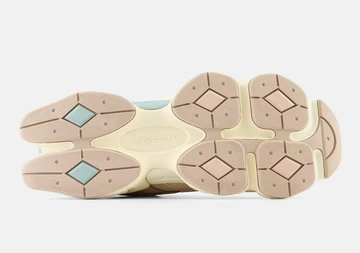 New Balance 9060 Ivory
