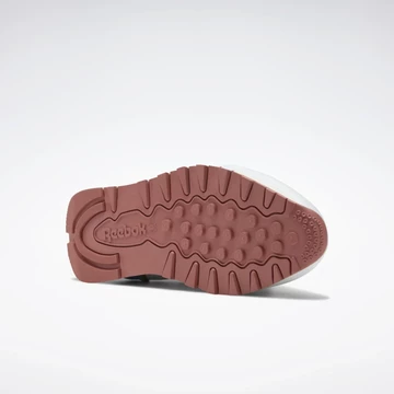 Street Fighter Reebok Classic Leather