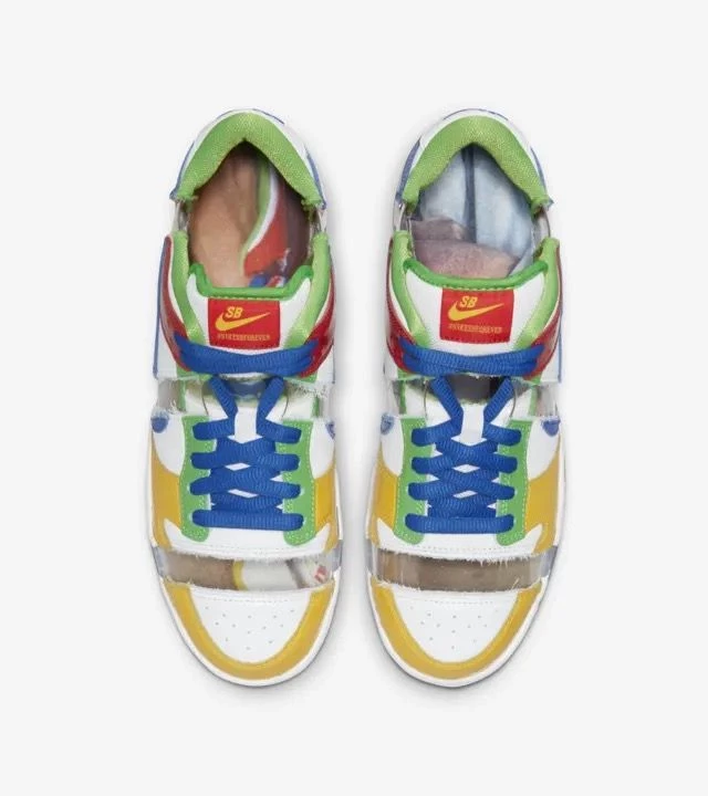 SB Dunk Low Sandy Dead Stock