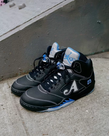 Awake NY x Air Jordan 5 Racer Blue Mood Paar
