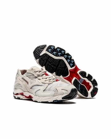 Highsnobiety Mizuno Wave Rider 10