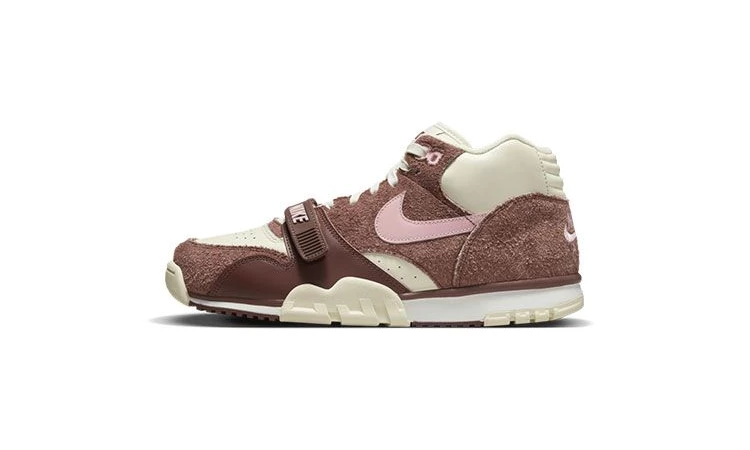 Nike Air Trainer 1 Valentines Day