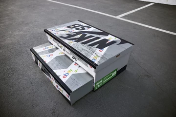 eBay Nike SB Dunk - Released on December 17th