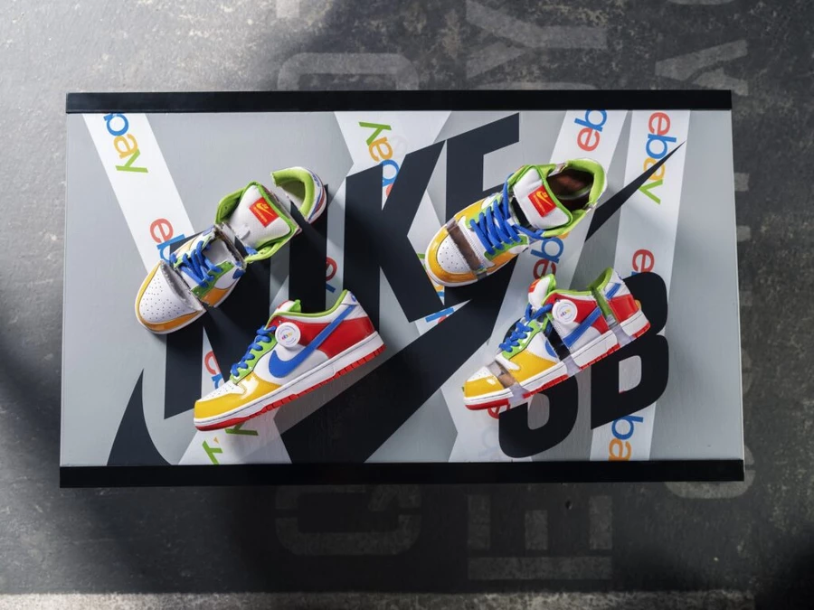 ebay-sb-dunk-low-sandy-dead-