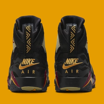 Jordan 7 Retro Neutral Olive