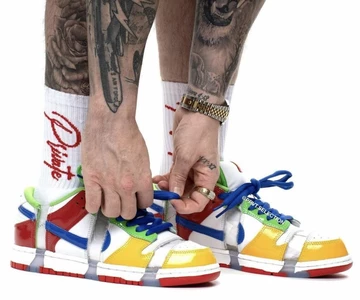 eBay Nike SB Dunk - Released on December 17th