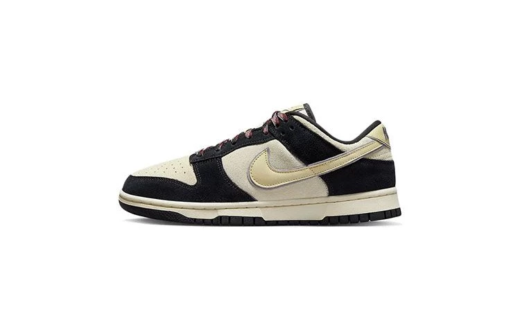 Dunk Low Black Suede