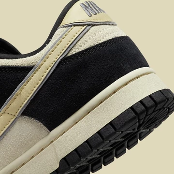 Dunk Low Black Suede