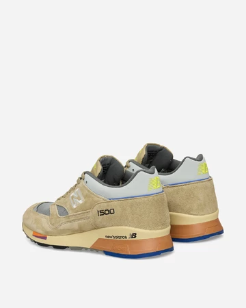 Salehe Bembury x New Balance 1500 Paar schräg hinten